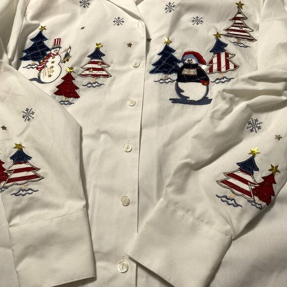 VINTAGE KAREN SCOTT EMBROIDERED CHRISTMAS BUTTON DOWN SHIRT - Picture 11 of 16